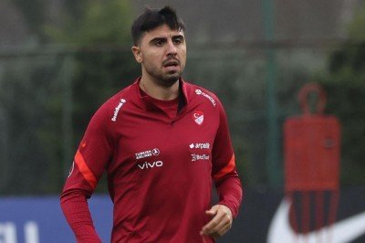 A Milli Takım’da sakatlık: Ozan Tufan kadrodan çıkarıldı