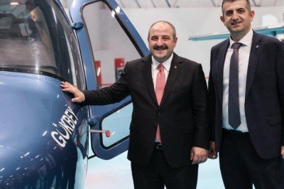 Bakan Varank SAHA EXPO’yu ziyaret etti