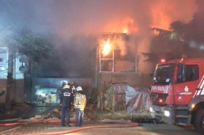 Başakşehir’de dokuma atölyesinde yangın