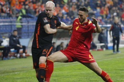 Hollanda Karadağ’a takıldı