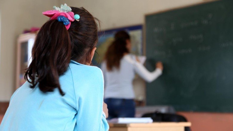 Öğretmenlere tren biletleri ve kargo ücretlerinde indirim