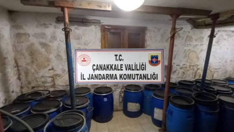 Çanakkale’de 7 bin 584 litre sahte içki ele geçirildi
