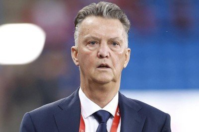 Hollanda’da Louis van Gaal sakatlığı nedeniyle sahada olamayacak