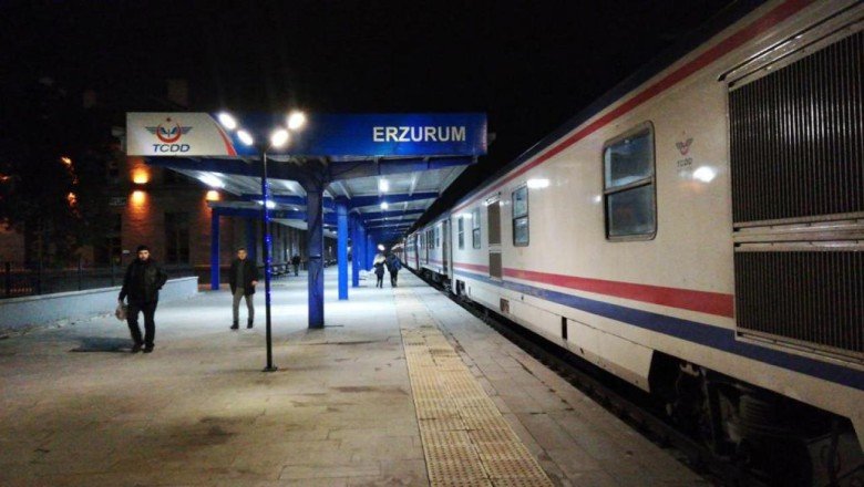 Erzurum’daki deprem Doğu Ekspresi Treni seferini de aksattı