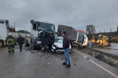 Kocaeli’de zincirleme kaza