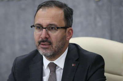 Bakan Kasapoğlu’ndan dünya şampiyonu Razgatlıoğlu’na tebrik telefonu