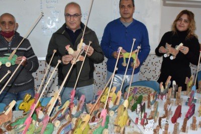 Aydın’da emekli öğretmen, atık malzemeleri hayvan figürlerine dönüştürüyor