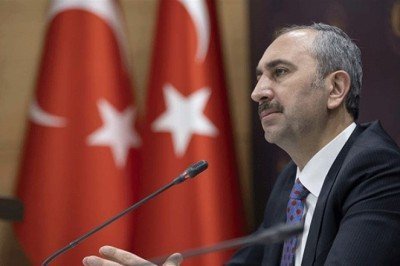 Bakan Gül’den Bolu Belediyesi’ne tepki: Kamu hizmetinden yararlanmada herkes eşittir
