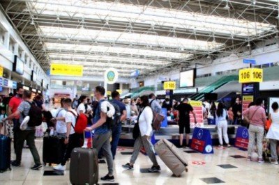 Antalya’ya son 1 ayda havayolu ile 1 milyon 545 bin turist geldi