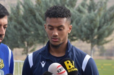 Mounir Chouiar: “Galatasaray maçından galibiyetle ayrılmak istiyoruz…”