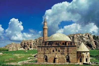 İran’dan Van’a turist kafileleri gelmeye başladı