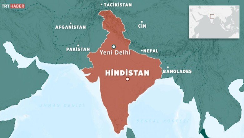 Hindistan’da cenaze aracı kamyonla çarpıştı: 18 ölü
