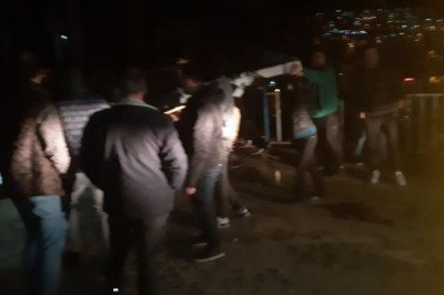 Trabzon’daki fırtına, vatandaşlara zor anlar yaşattı!