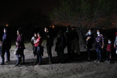 ABD’den göçmen kararı: ‘Meksika’da kal’ uygulaması yeniden başlıyor