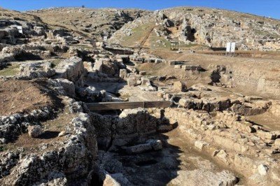 Adıyaman’daki kazılarda 1600 yıllık dokuma atölyesi bulundu