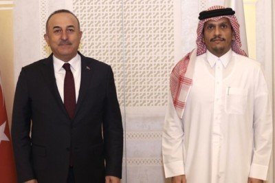 “Katar’a para istemek için mi geldiniz?” sorusu, Çavuşoğlu’nu sinirlendirdi