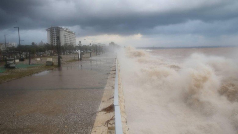 AFAD Antalya’daki fırtınanın bilançosunu açıkladı