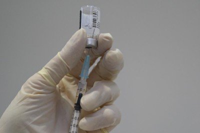 Araştırma: Üç doz BioNTech aşısı Omicron’dan koruyor