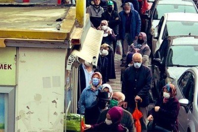 Karar yazarı Elif Çakır: Ucuz ekmek kuyrukları Beştepe’nin penceresinden bile görünüyordur artık