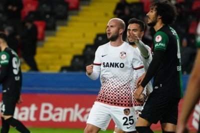 Gaziantep FK 3-1 Sakaryaspor (MAÇ SONUCU – ÖZET)