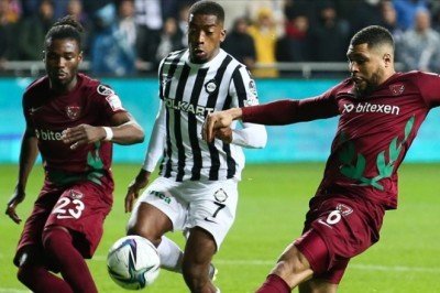 Hatayspor geri düştüğü maçta Altay’ı mağlup etti