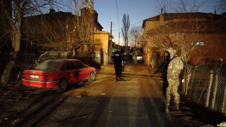 Kayseri’de uyuşturucu tacirlerine operasyon! 350 polis torbacıları yakaladı