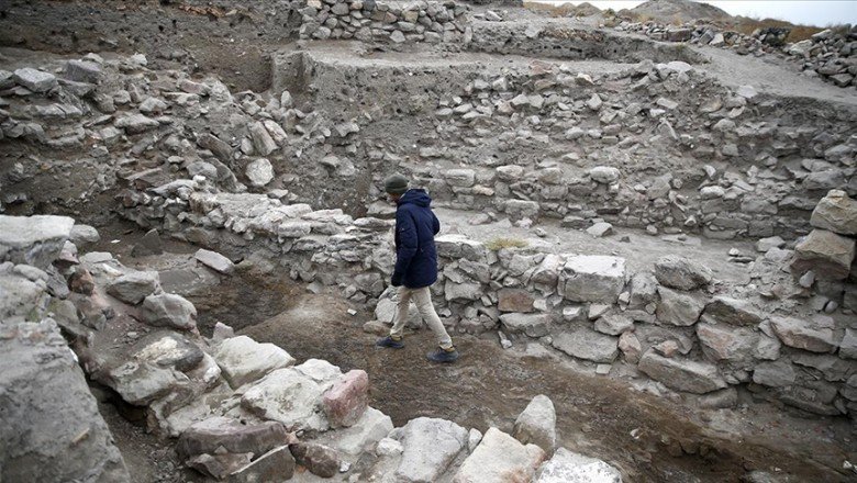 Kültepe’deki ören yerinin tarihi 300 yıl daha geriye gitti