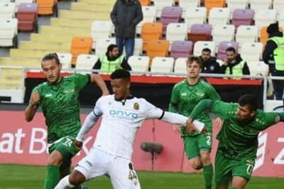 Yeni Malatyaspor 3-1 Akhisarspor (MAÇ SONUCU – ÖZET)