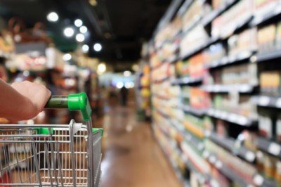 Satışları sınırladılar… Marketlerde gizli stokçuluk!