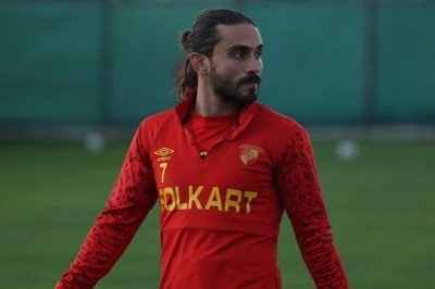 Göztepe’de Halil Akbunar sancısı! Kırmızı kart…
