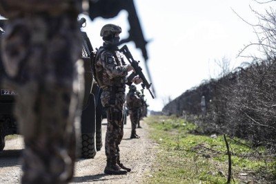 Türk polisi Macaristan’ın Sırbistan ve Romanya sınırında görev yapacak
