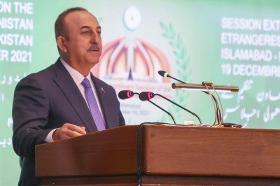 Bakan Çavuşoğlu: Taliban’la birlikte çalışmak istikrarın oluşması için gerekli