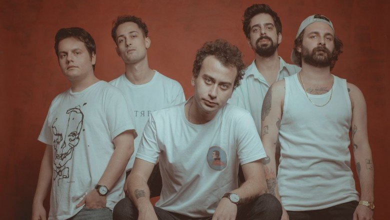 Yüzyüzeyken Konuşuruz Yapı Kredi bomontiada World Akustik sahnesinde