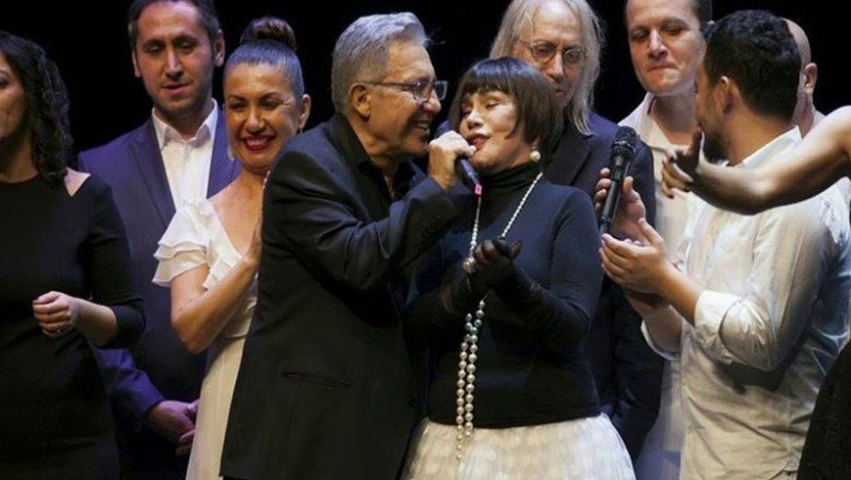 Zülfü Livaneli’den Sezen Aksu açıklaması: Herkes sakin olsun, kimsenin inancına hakaret edildiği yok
