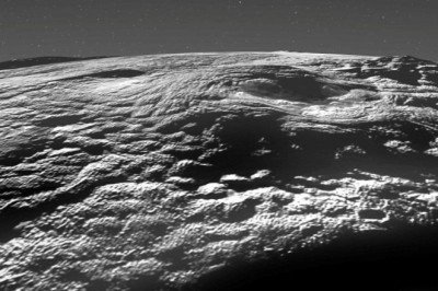 NASA, Plüton’da dev buz volkanları keşfetti: “Güneş Sistemi’ndeki hiçbir şeye benzemiyor”