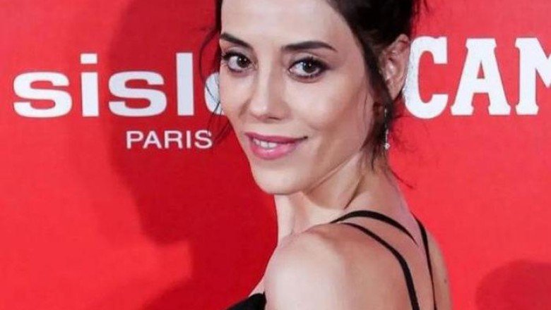 İspanya’da Cansu Dere rüzgarı! Dünya starlarıyla yan yana