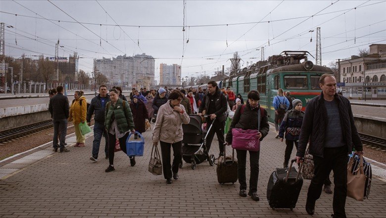 Ukrayna’da son 24 saatte 1499 sivil güvenli bölgelere taşındı